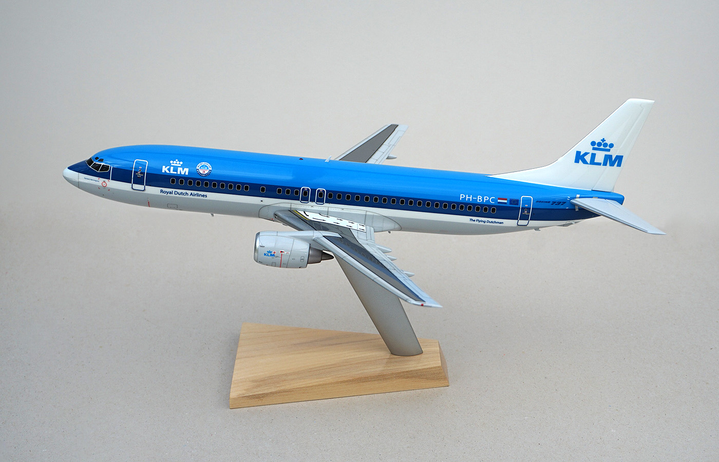 Conquest Models 1/100 KLM Boeing 737-400 PH-BPC