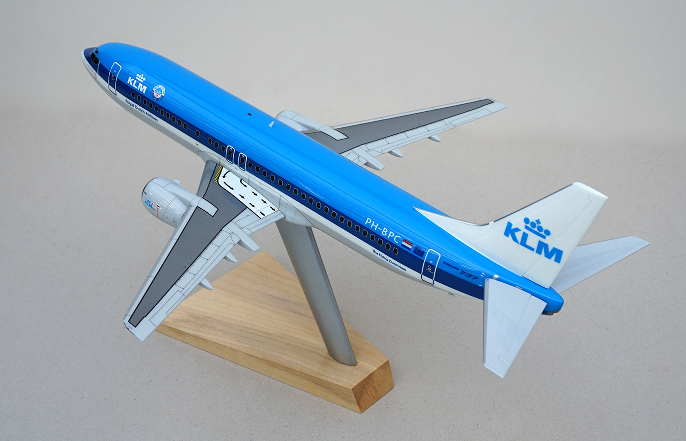 Conquest Models 1/100 KLM Boeing 737-400 PH-BPC