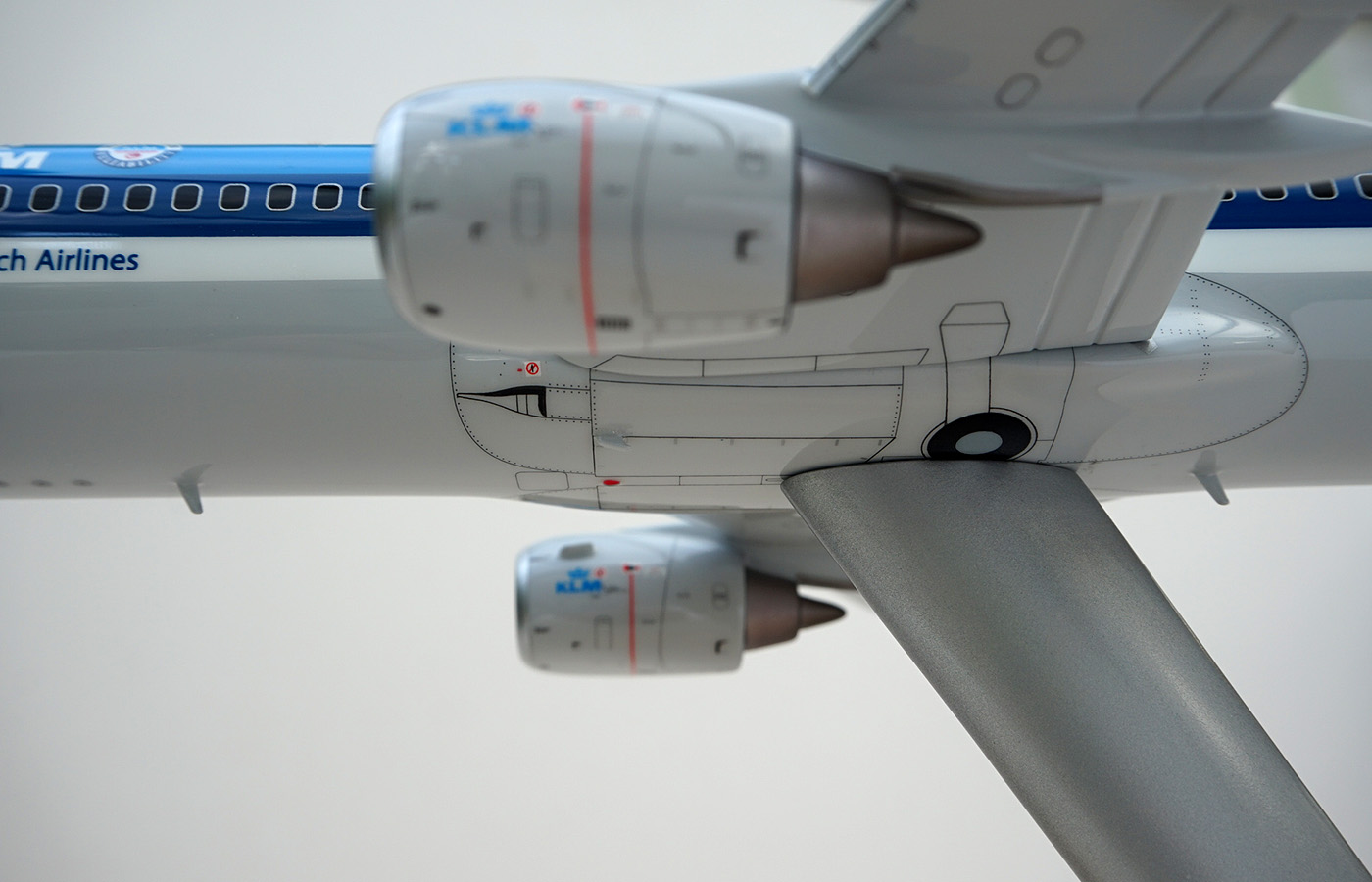 Conquest Models 1/100 KLM Boeing 737-400 PH-BPC
