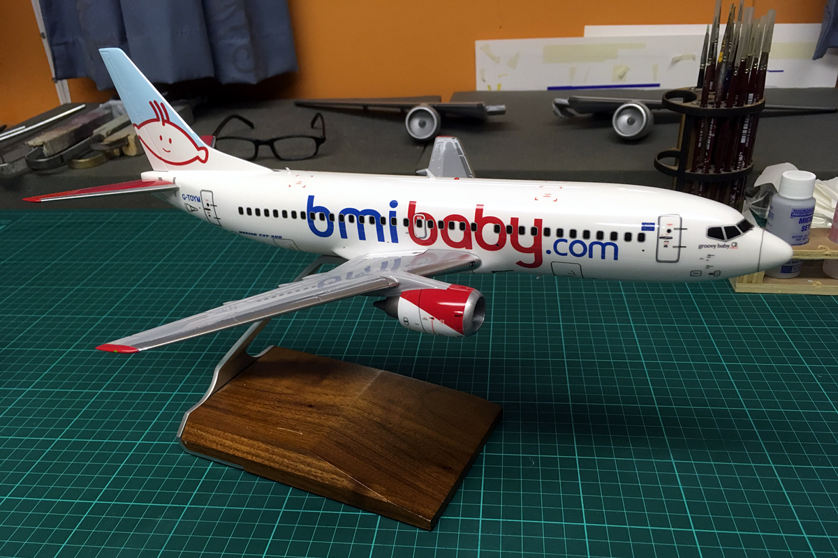 Conquest Models 1/100 BMI baby Boeing 737-300