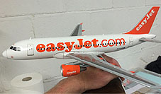 Conquest Models 1/100 Easyjet Airbus A320