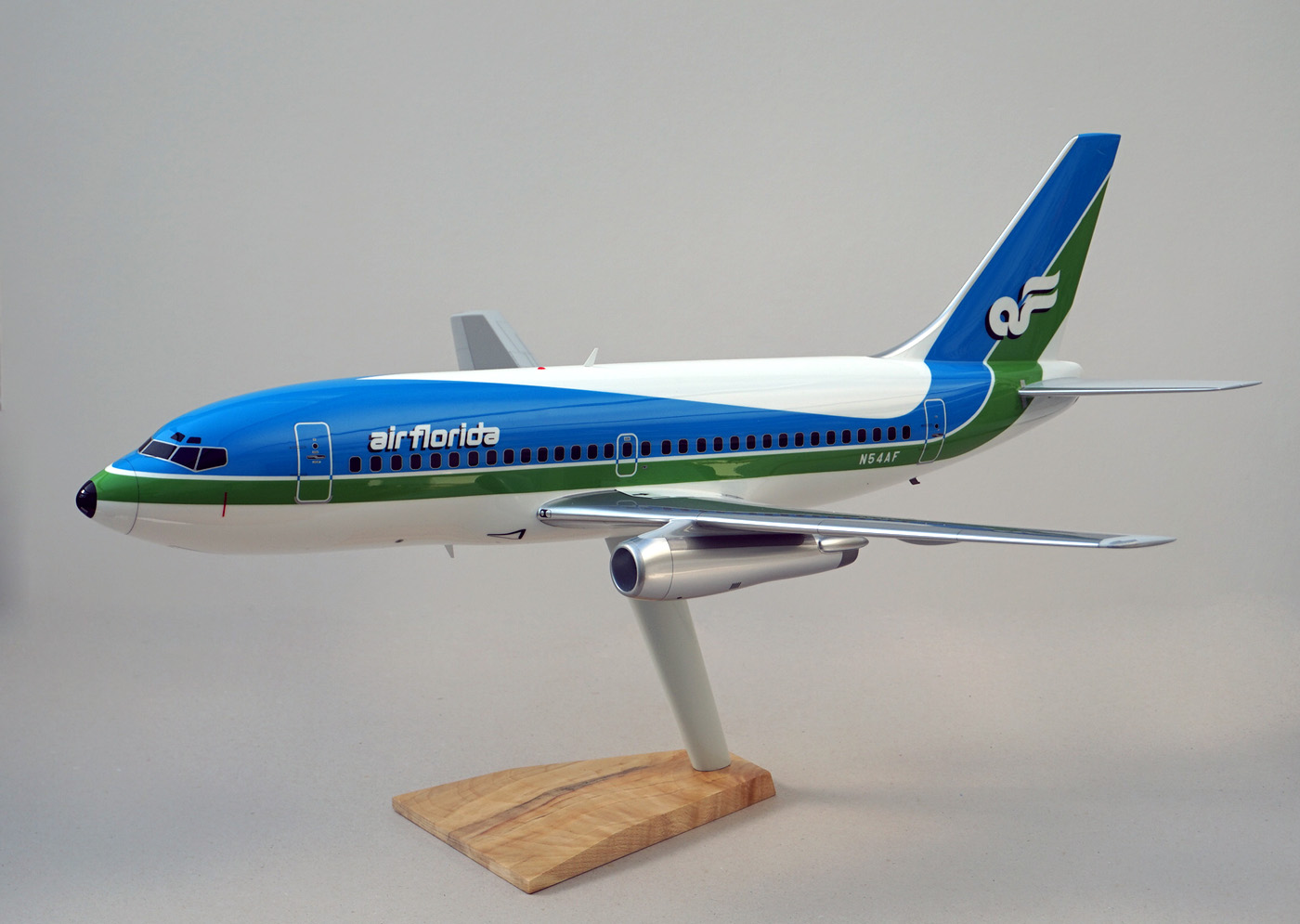 Conquest Models 1/50 Air Florida Boeing 737-200